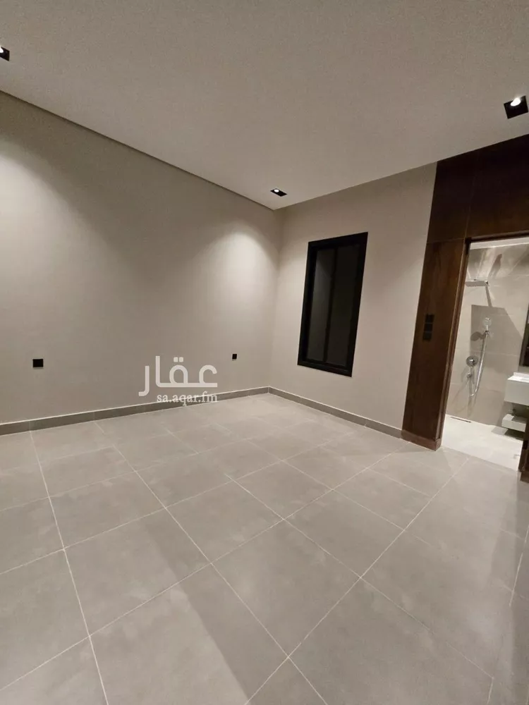 Floor for Sale in Riyadh Al Yarmouk 15