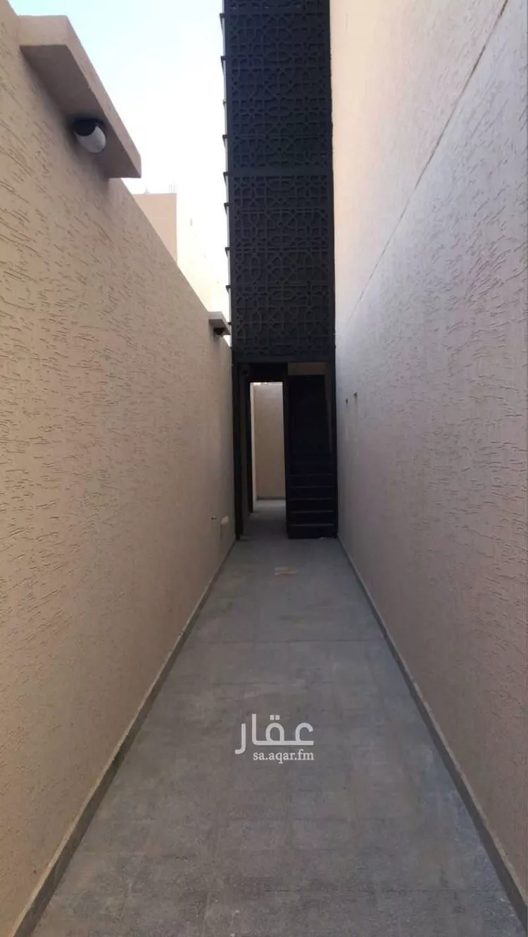 محل للإيجار في شارع الامام محمد بن سعود, حي العاصمة, مدينة الاحساء, المنطقة الشرقية صورة 2