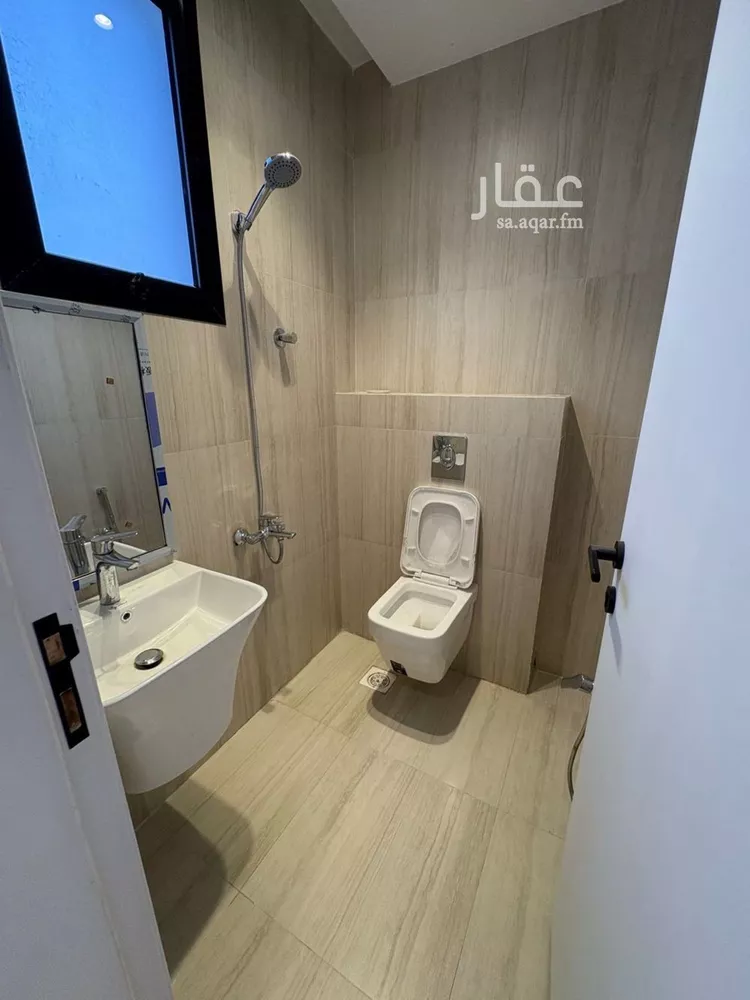 دور للبيع في شارع عبدالملك القلعي, حي العارض, مدينة الرياض, منطقة الرياض صورة 3