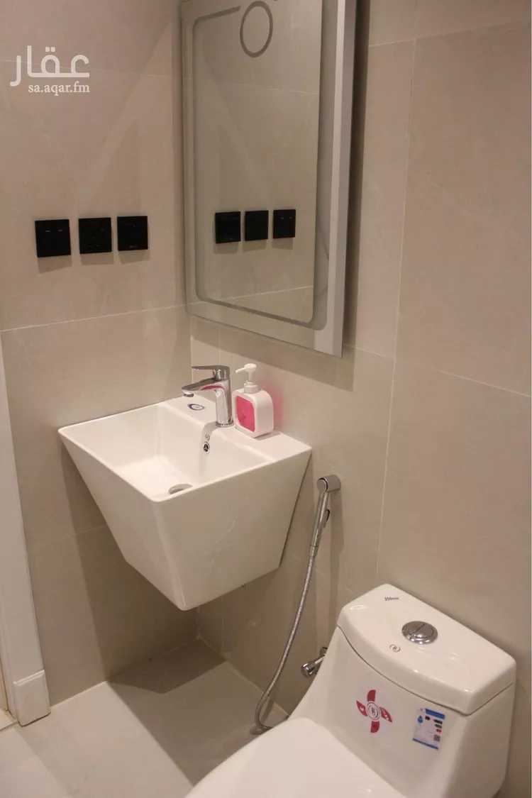 شقة للإيجار في شارع ابن الأستاذ, حي الضباط, مدينة الرياض, منطقة الرياض صورة 5