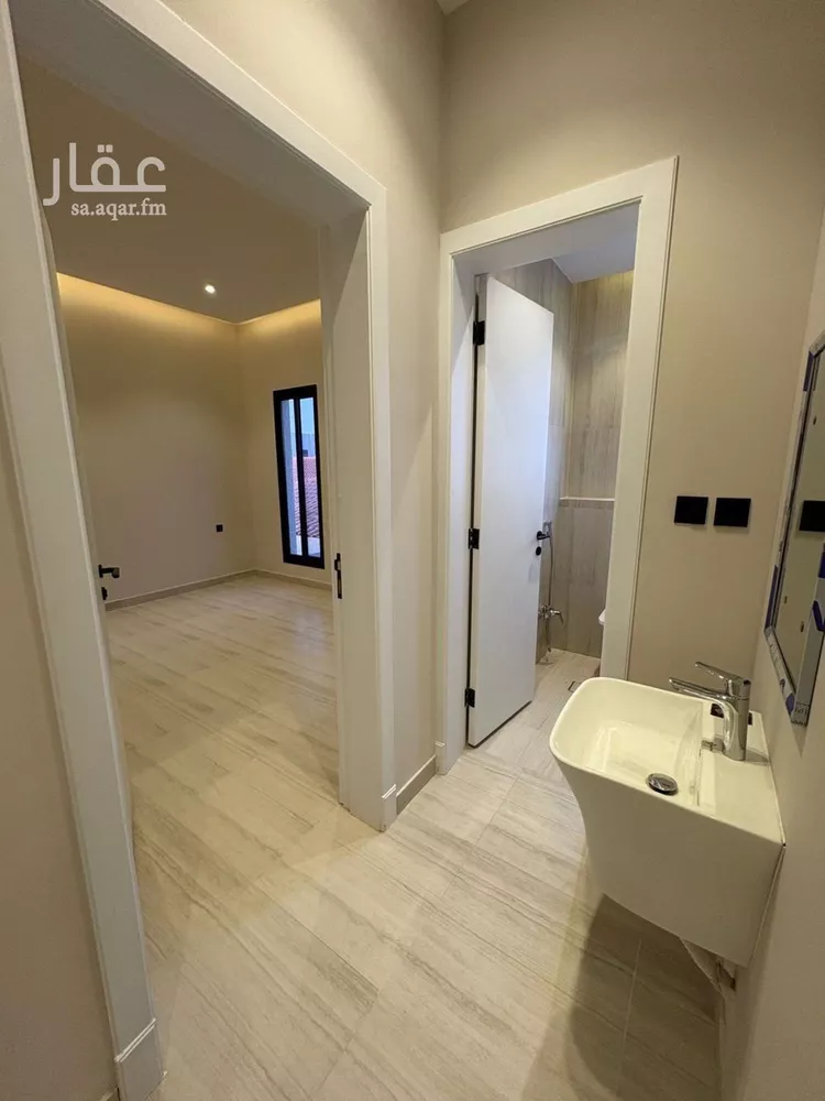 دور للبيع في شارع عبدالملك القلعي, حي العارض, مدينة الرياض, منطقة الرياض صورة 4