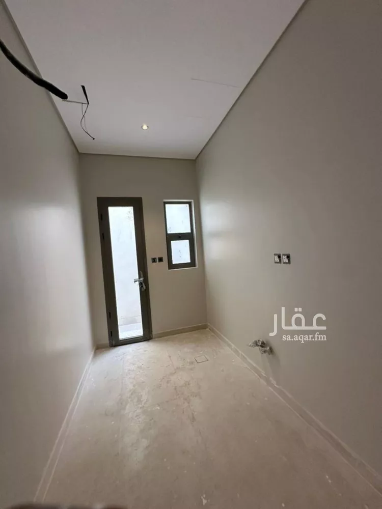 فيلا للبيع في شارع خالد القصار, حي الشاطئ الغربي, مدينة الدمام, المنطقة الشرقية صورة 2