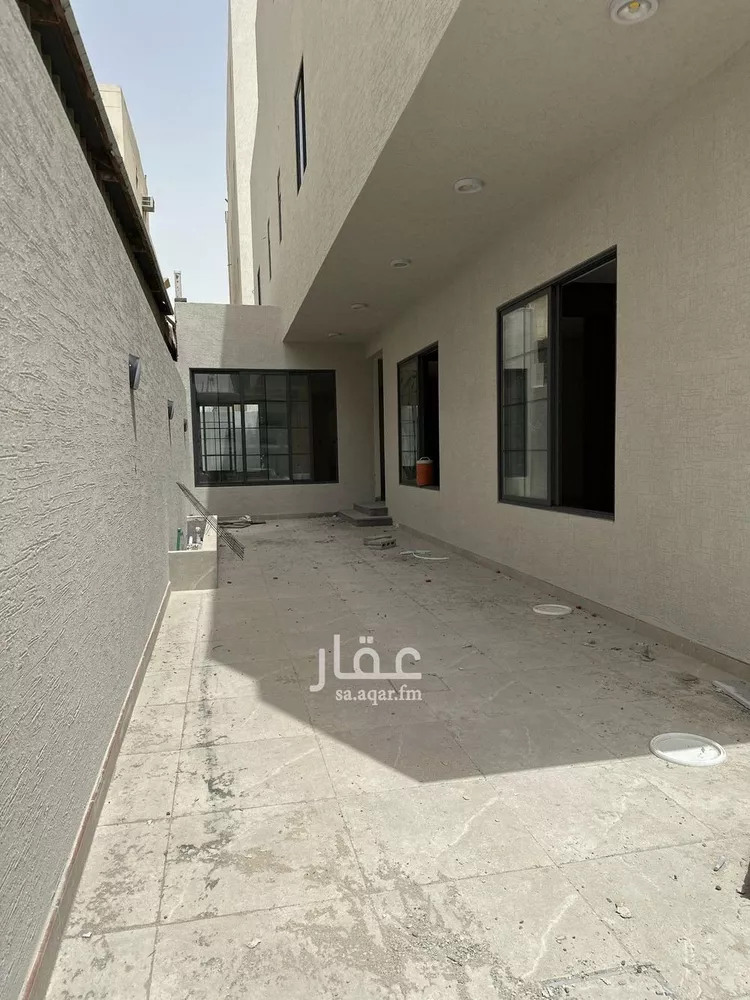 فيلا للبيع في شارع 16ب, حي الجلوية, مدينة الدمام, المنطقة الشرقية صورة 2