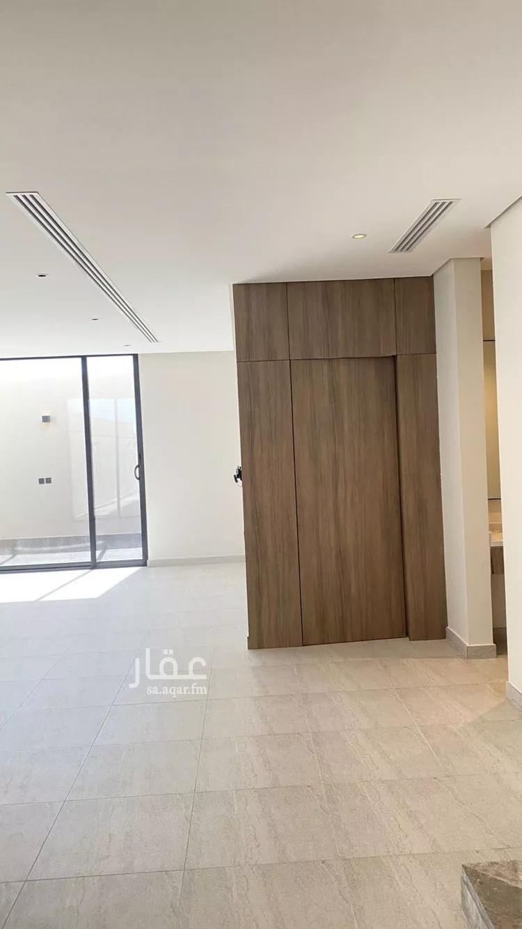 فيلا للبيع في شارع 69 السيف, حي السيف, مدينة الدمام, المنطقة الشرقية صورة 2
