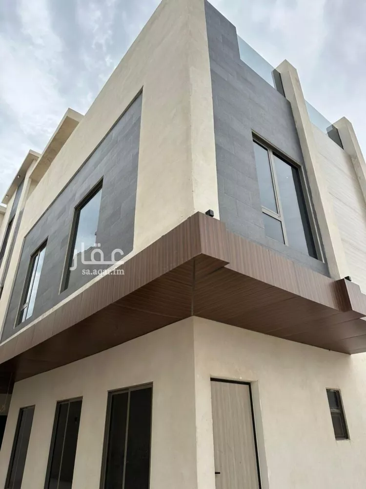 فيلا للبيع في شارع خالد القصار, حي الشاطئ الغربي, مدينة الدمام, المنطقة الشرقية 1 صورة
