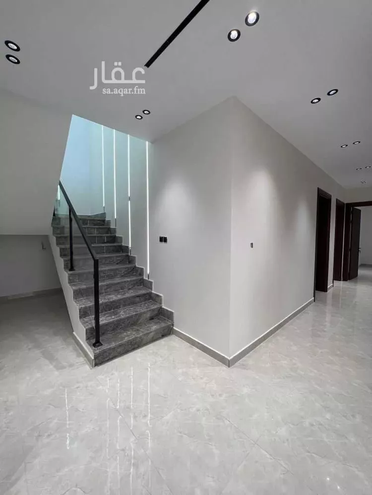 فيلا للبيع في شارع ابو اسحاق الفزاري, حي الزمرد, مدينة جدة, منطقة مكة المكرمة صورة 3