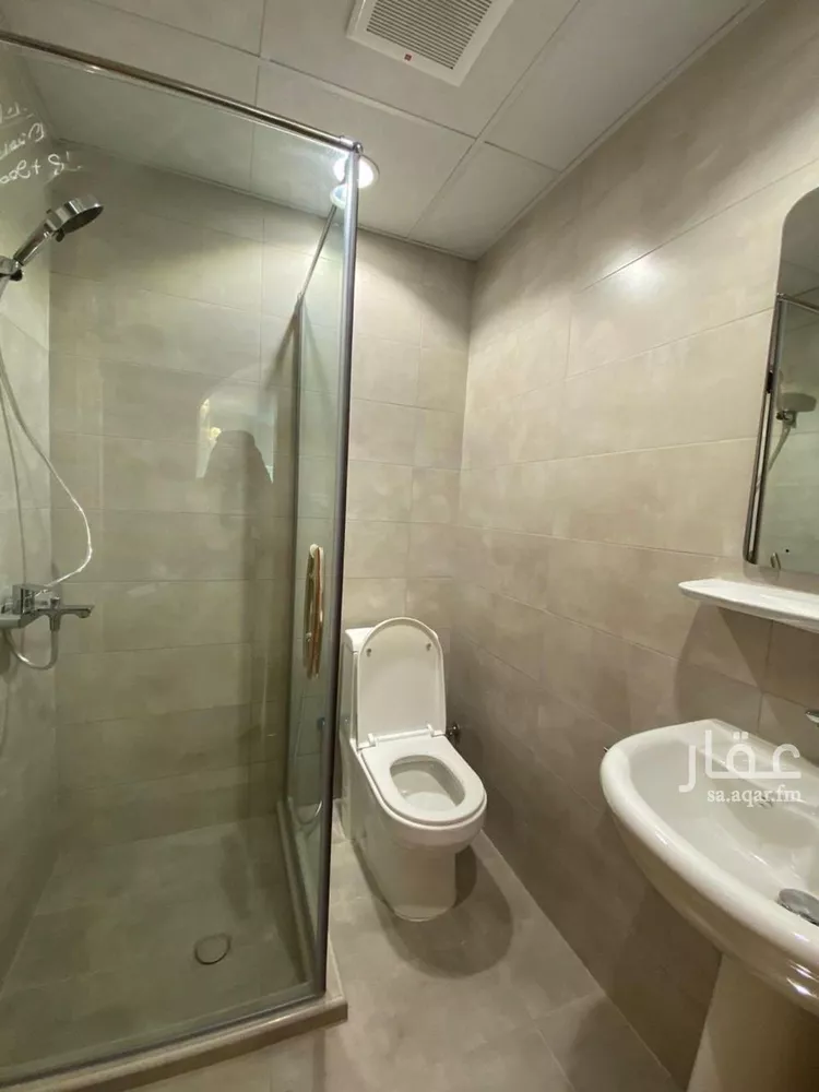 شقة للإيجار في شارع ابن الشهاب, حي البندرية, مدينة الخبر, المنطقة الشرقية صورة 3