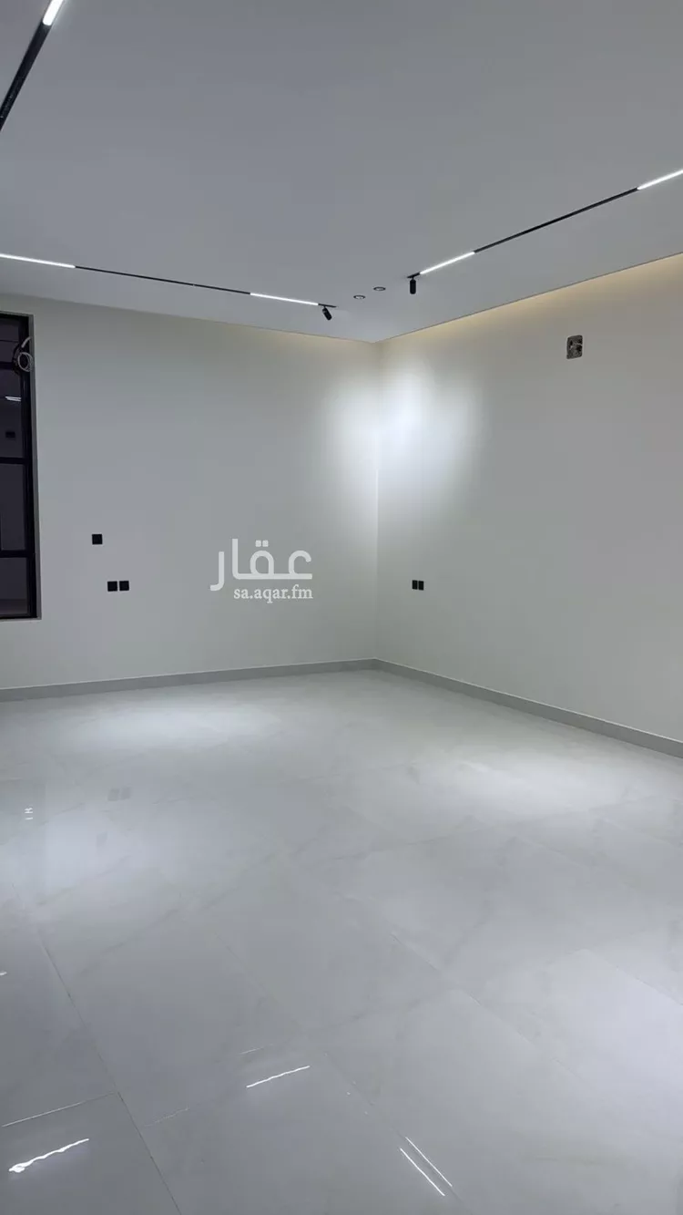 فيلا للبيع في شارع القاسم النويري, حي المهدية, مدينة الرياض, منطقة الرياض صورة 3