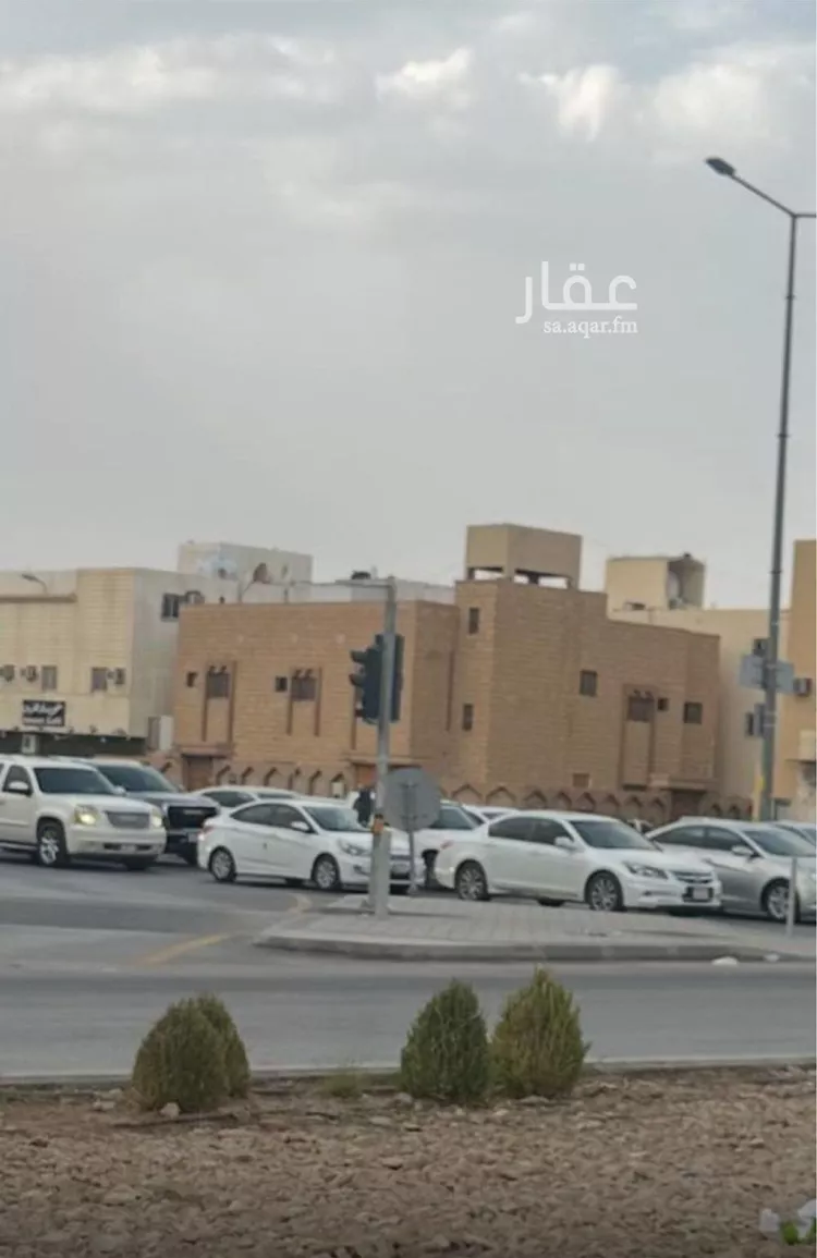 عمارة للإيجار في شارع اسماء بنت ابي بكر, حي العريجاء الغربي, مدينة الرياض, منطقة الرياض