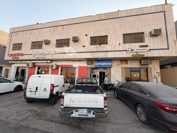 عمارة للبيع في شارع عبدالله بن عباس, حي الروابي, مدينة الرياض, منطقة الرياض 2