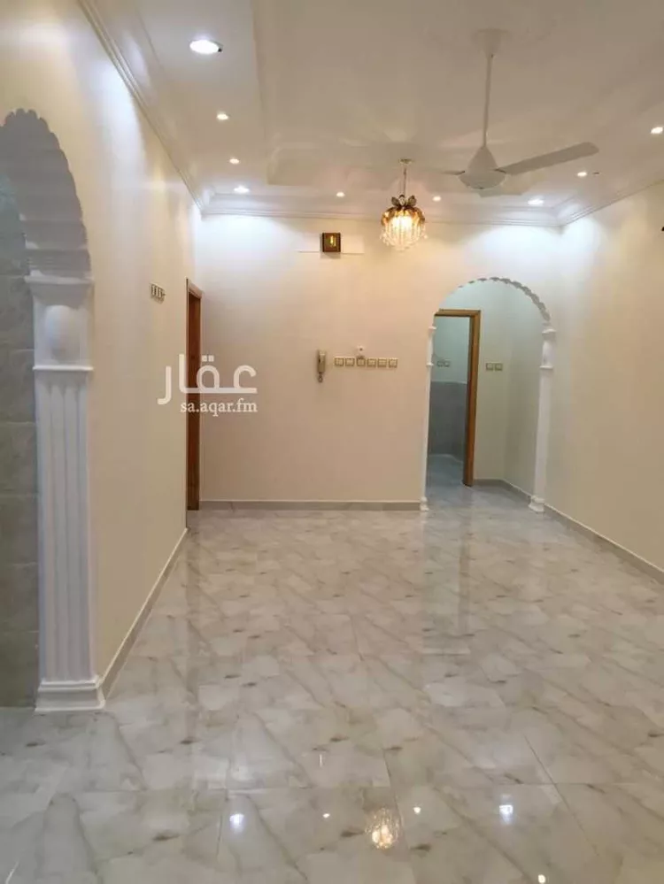 شقة للإيجار في شارع الامام النووي, حي النزهة, مدينة طريب, منطقة عسير صورة 2