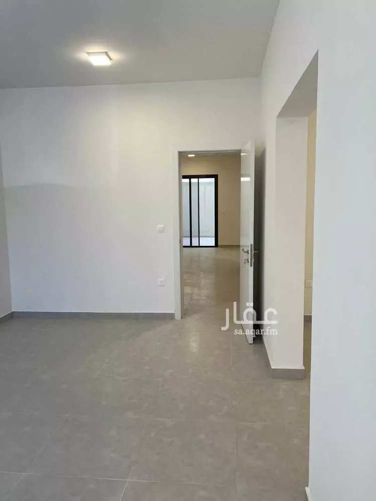 فيلا للإيجار في شارع فيصل بن بندر, حي مطار الملك خالد الدولي, مدينة الرياض, منطقة الرياض صورة 4