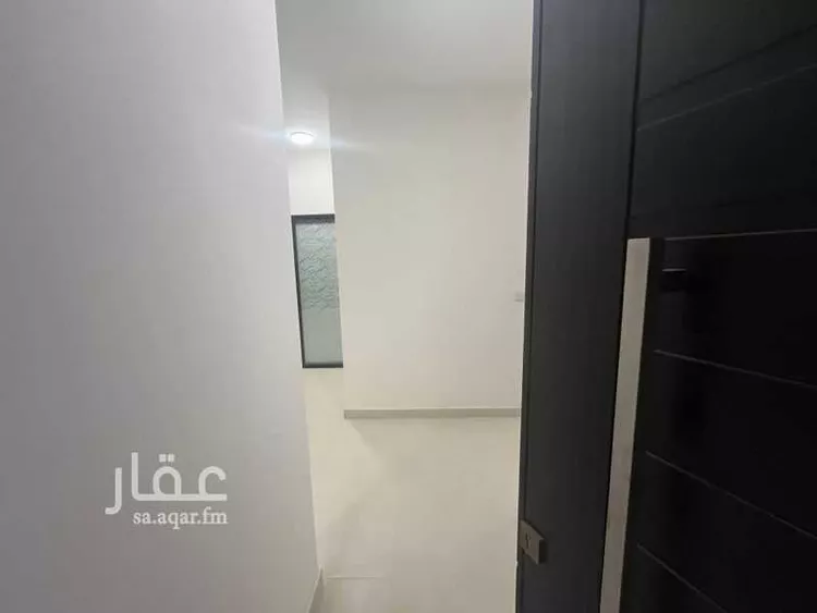 فيلا للإيجار في شارع خليفة بن عبدالله بن حارث, حي مطار الملك خالد الدولي, مدينة الرياض, منطقة الرياض صورة 5