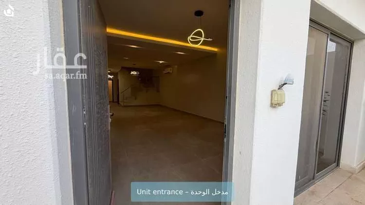 فيلا للإيجار في شارع سيار النحوي, حي مطار الملك خالد الدولي, مدينة الرياض, منطقة الرياض صورة 3