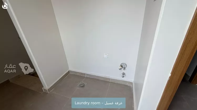 فيلا للإيجار في شارع سيار النحوي, حي مطار الملك خالد الدولي, مدينة الرياض, منطقة الرياض 15