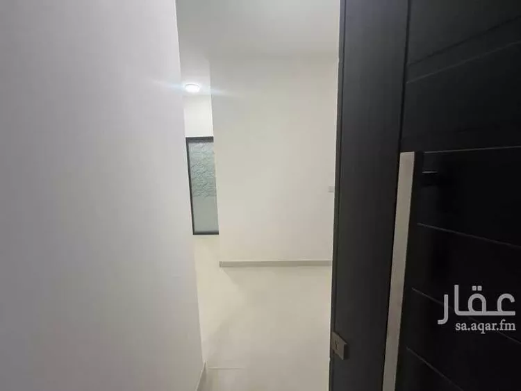 فيلا للإيجار في شارع خليفة بن عبدالله بن حارث, حي مطار الملك خالد الدولي, مدينة الرياض, منطقة الرياض صورة 5