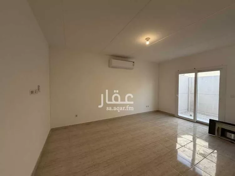 فيلا للإيجار في شارع محمد أمين فودة, حي مطار الملك خالد الدولي, مدينة الرياض, منطقة الرياض صورة 5