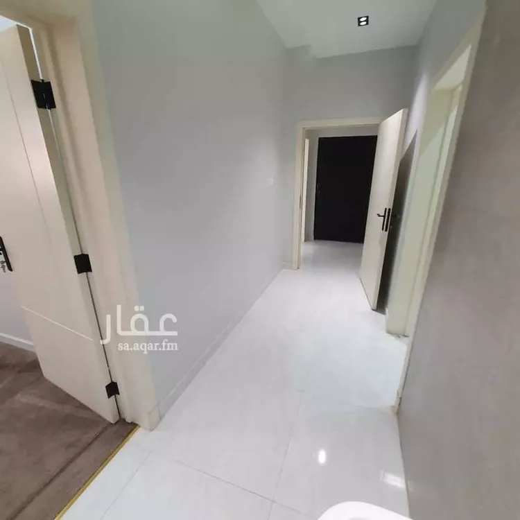 شقة للإيجار في شارع محمد الأزرقي, حي المهدية, مدينة الرياض, منطقة الرياض 8