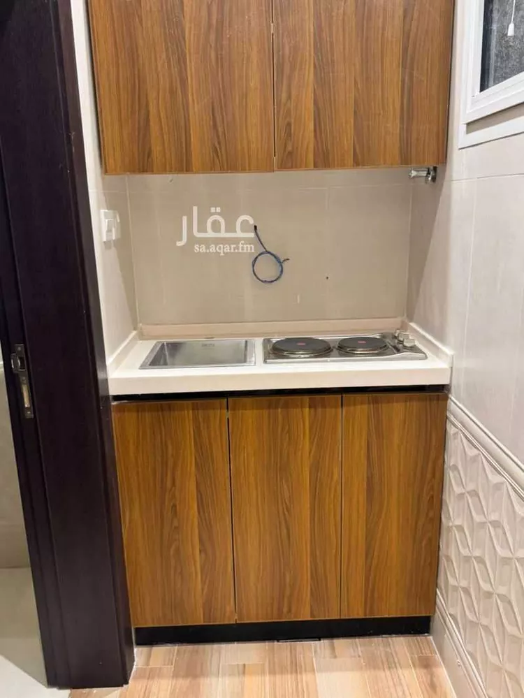 استوديو للإيجار في شارع يحيى البانياسي, حي المهدية, مدينة الرياض, منطقة الرياض 8