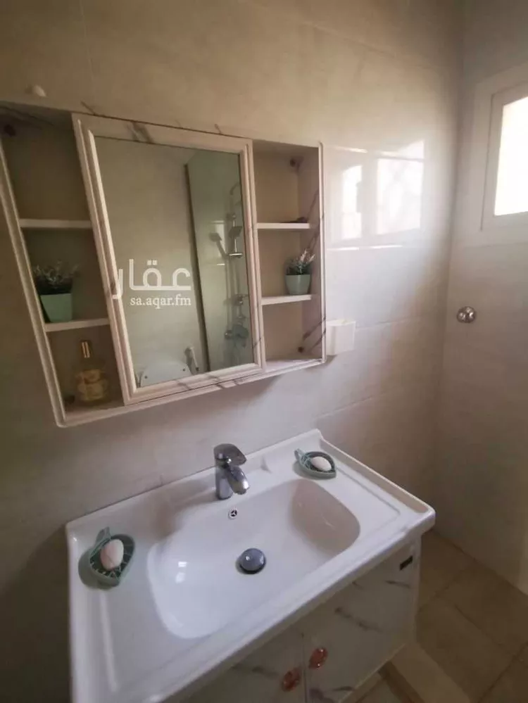 شقة للإيجار في شارع هلال بن الأسعر ، حي النزهة ، جدة ، جدة صورة 3