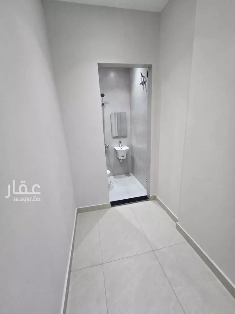 شقة للبيع في شارع محمد بن احمد الفارسي, حي النزهة, مدينة جدة, منطقة مكة المكرمة 8