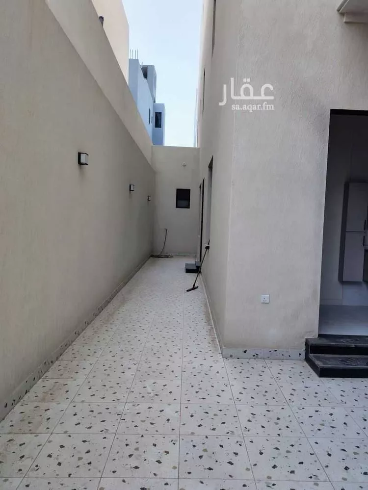 دور للبيع في شارع بالقرب من ابو عبيدة, حي السعادة, مدينة الرياض, منطقة الرياض 6
