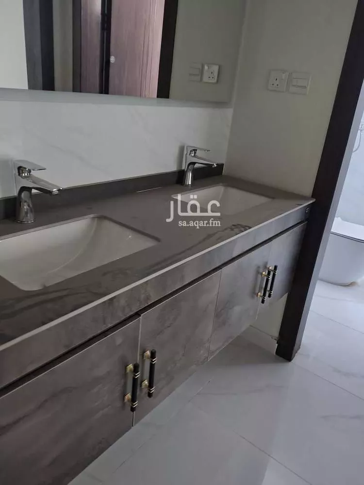 دور للبيع في شارع بالقرب من ابو عبيدة, حي السعادة, مدينة الرياض, منطقة الرياض 21