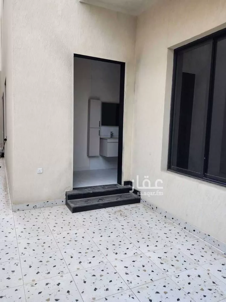 دور للبيع في شارع بالقرب من ابو عبيدة, حي السعادة, مدينة الرياض, منطقة الرياض صورة 5