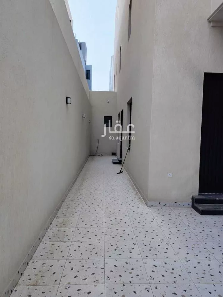 دور للبيع في شارع بالقرب من ابو عبيدة, حي السعادة, مدينة الرياض, منطقة الرياض 13