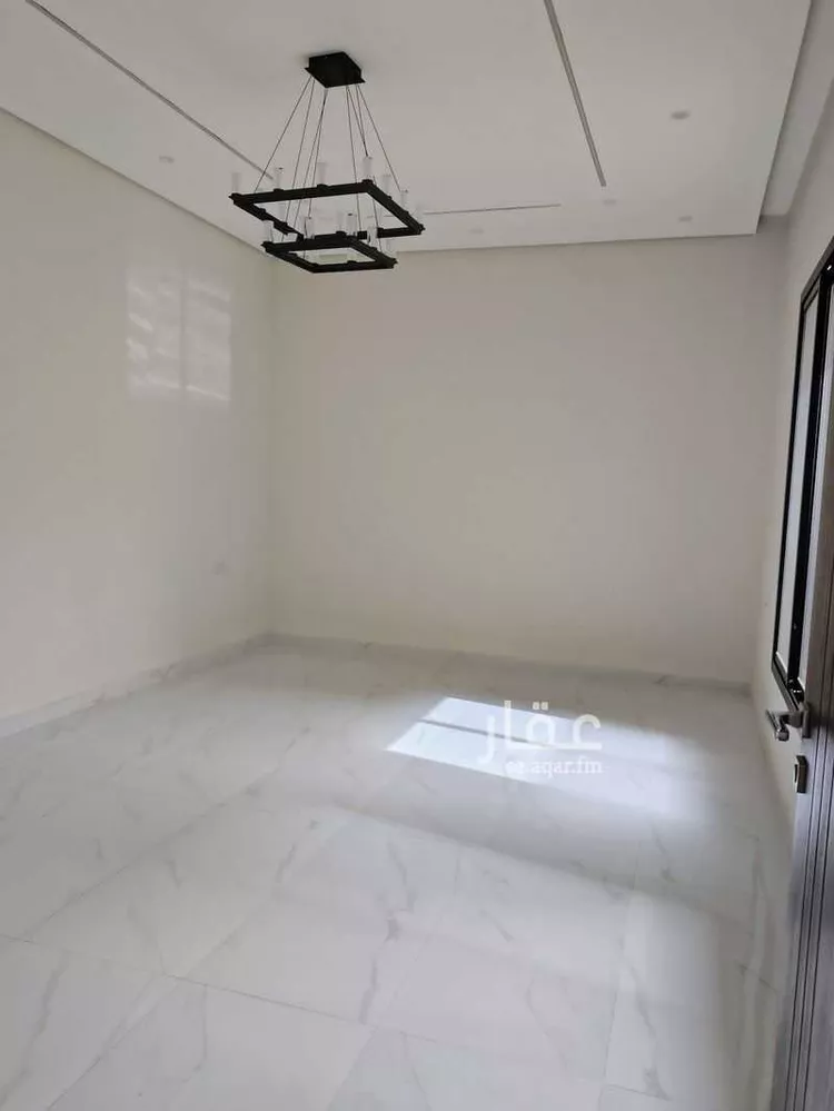 دور للبيع في شارع بالقرب من ابو عبيدة, حي السعادة, مدينة الرياض, منطقة الرياض صورة 2