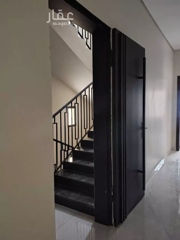 Floor for Sale in Riyadh As Saadah 10