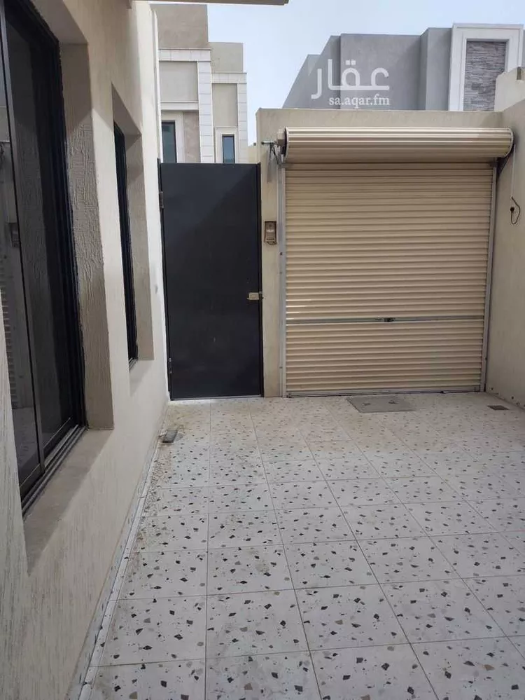 دور للبيع في شارع بالقرب من ابو عبيدة, حي السعادة, مدينة الرياض, منطقة الرياض 18