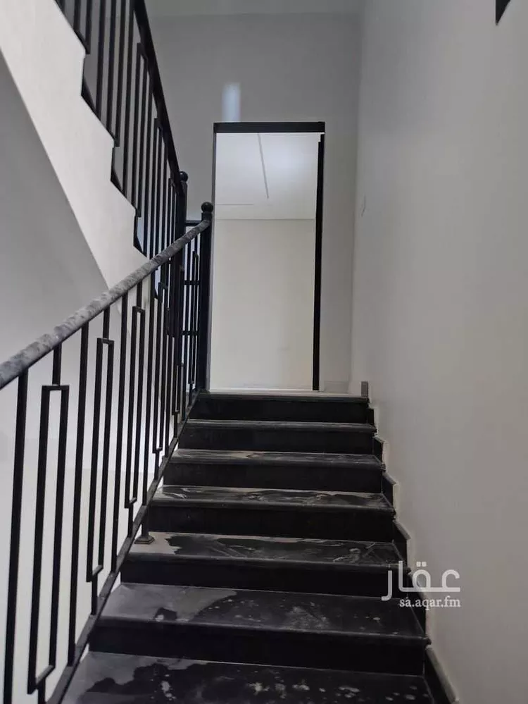Floor for Sale in Riyadh As Saadah 19