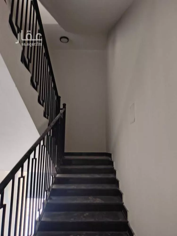 Floor for Sale in Riyadh As Saadah 13