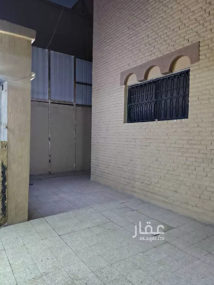 أرض للبيع في شارع عبدالعزيز بن شبانة, حي العزيزية, مدينة الرياض, منطقة الرياض صورة 3