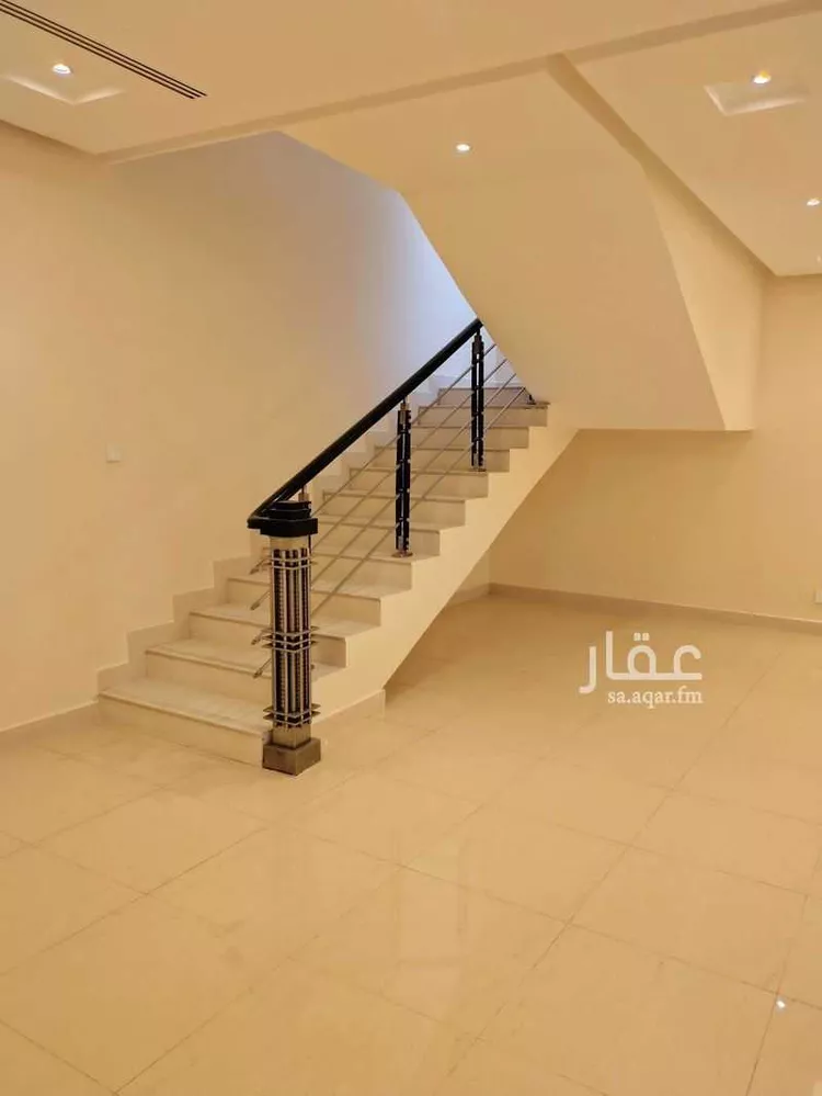 فيلا للإيجار في شارع المقدام, حي الرحمانية, مدينة الرياض, منطقة الرياض صورة 3
