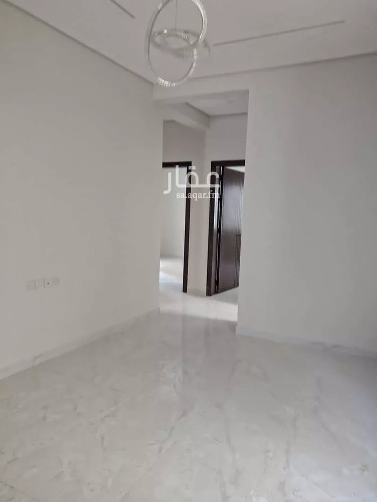 Floor for Sale in Riyadh As Saadah 17