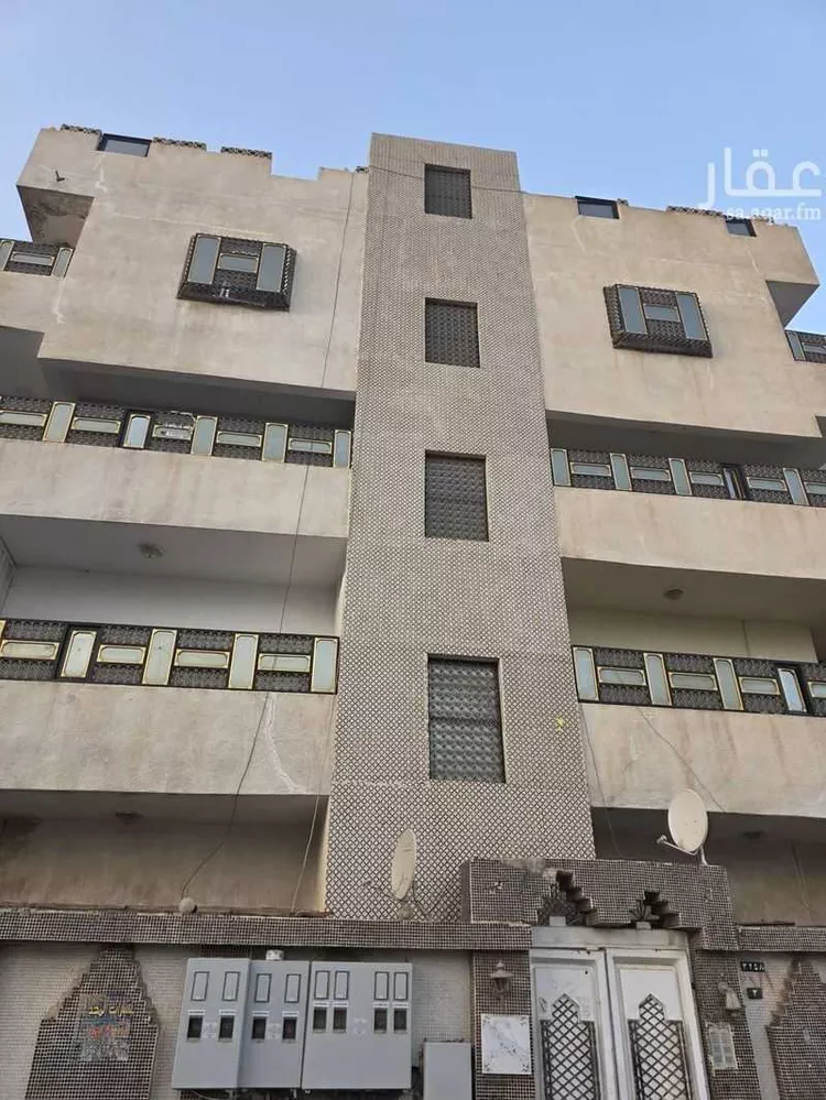 Building for Sale in Medina Qurban