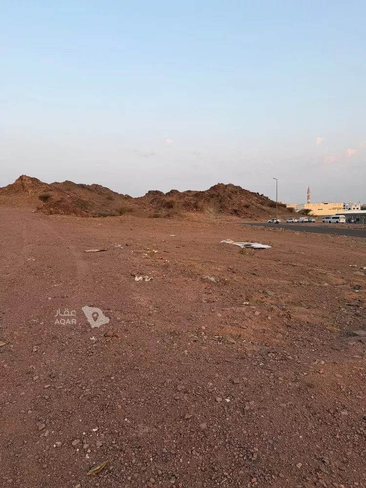 أرض للبيع في شارع عبيد ابن حذيفة, حي العزيزية, مدينة المدينة المنورة, منطقة المدينة المنورة 2