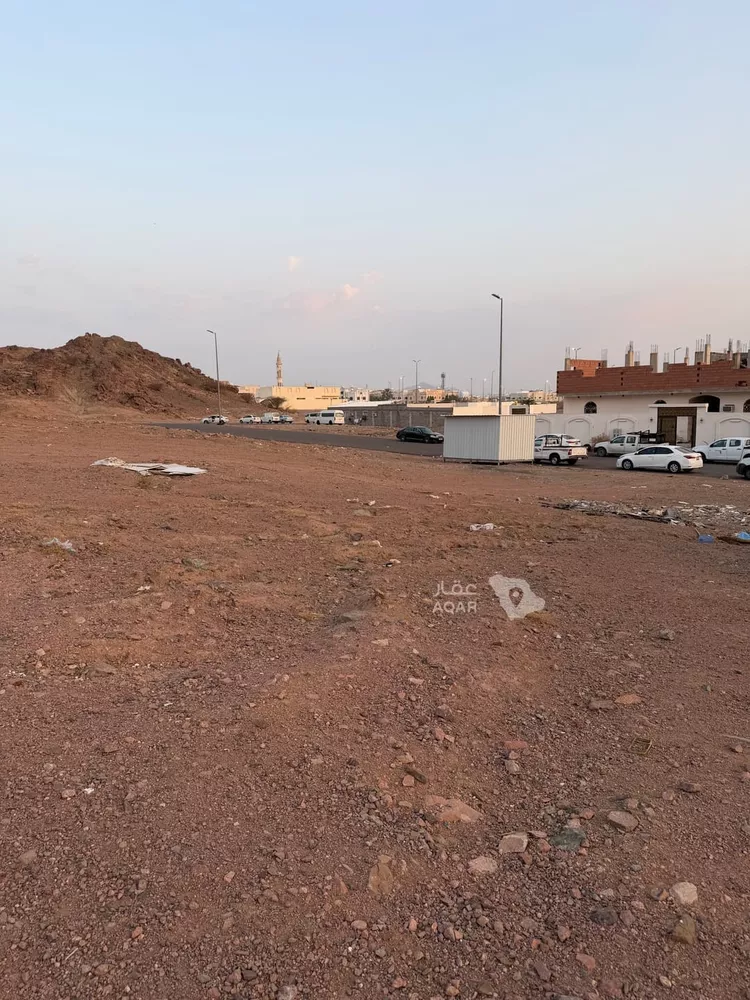 أرض للبيع في شارع عبيد ابن حذيفة, حي العزيزية, مدينة المدينة المنورة, منطقة المدينة المنورة 4