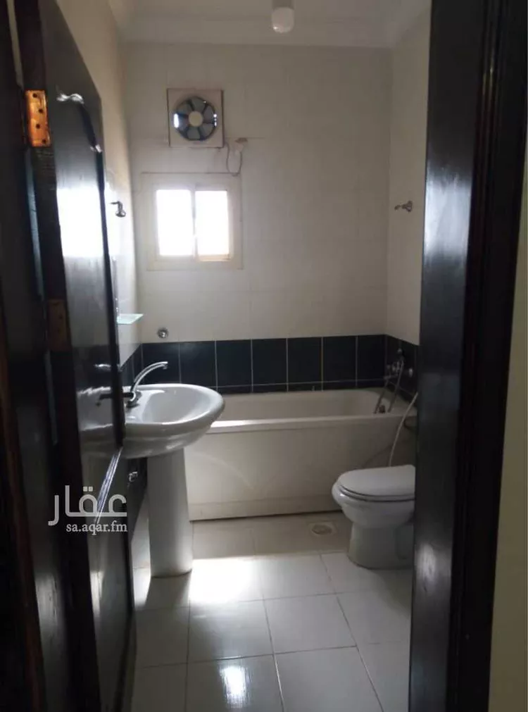 شقة للإيجار في شارع ابو انسة, حي المرجانية, مدينة رابغ, منطقة مكة المكرمة صورة 4