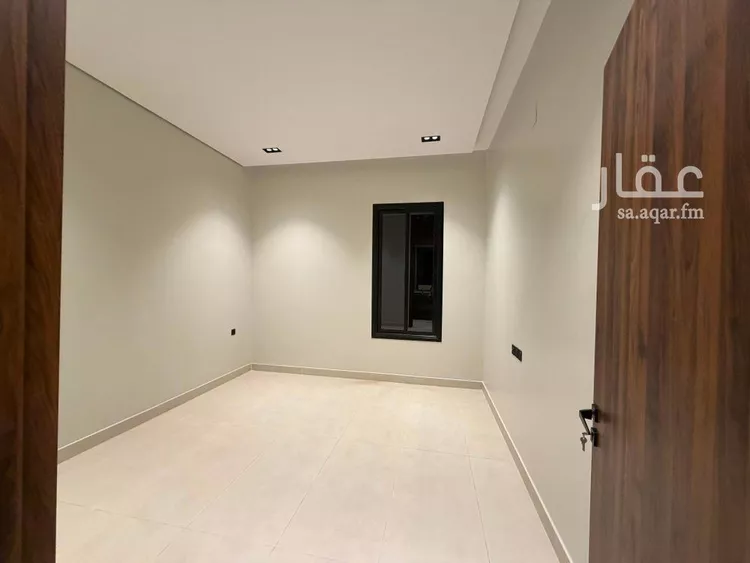 Floor for Sale in Riyadh Al Yarmouk 9