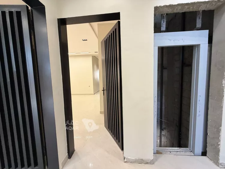 دور للبيع في شارع محمد القرطبي, حي الخليج, مدينة الرياض, منطقة الرياض 8