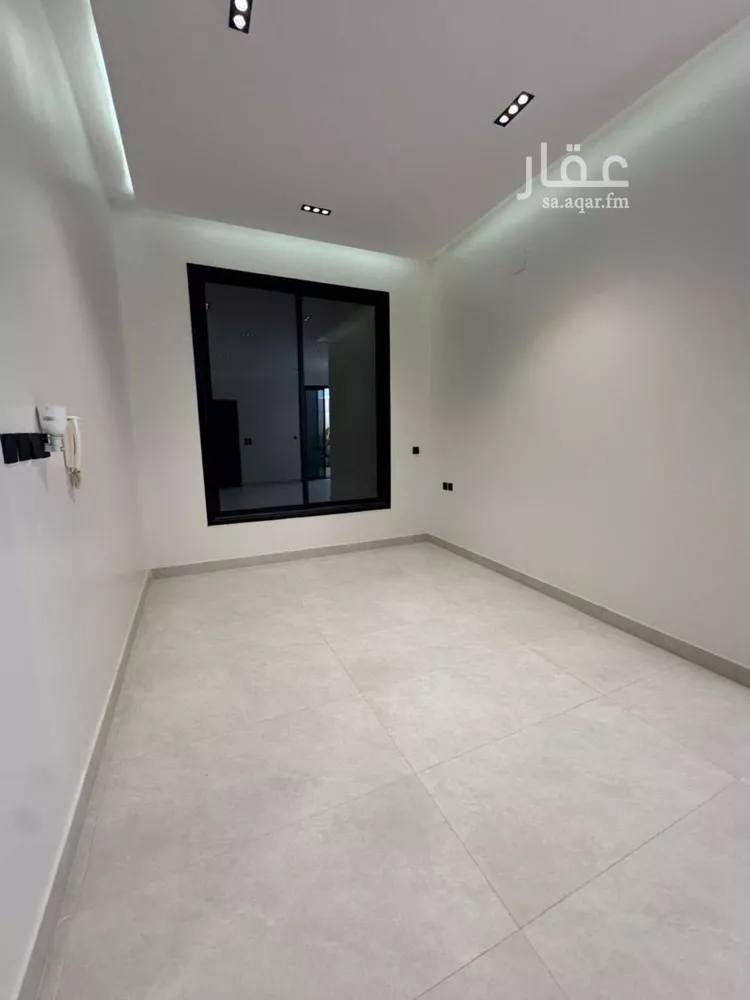 فيلا للبيع في شارع أوس بن المنذر الأنصاري, حي الرمال, مدينة الرياض, منطقة الرياض صورة 4