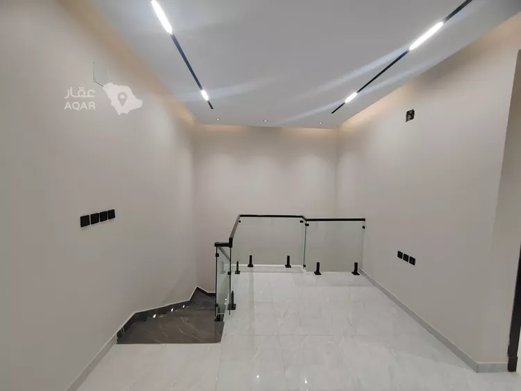 Floor for Sale in Riyadh Al Munsiyah 9