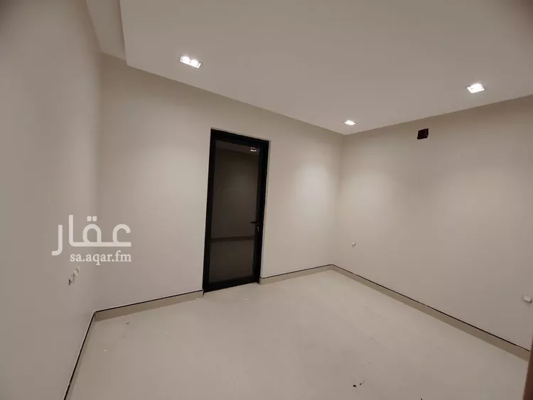 فيلا للبيع في شارع عبدالرحمن بن داود, حي الرمال, مدينة الرياض, منطقة الرياض صورة 4