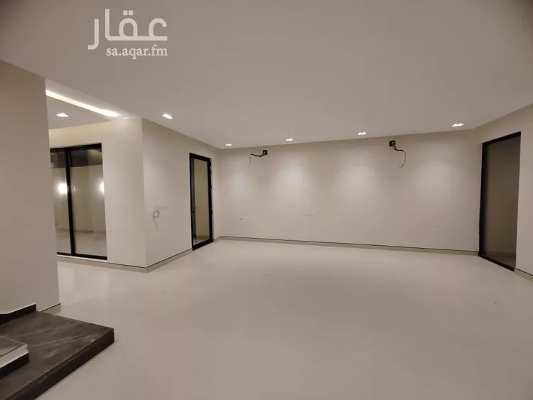 فيلا للبيع في شارع عبدالرحمن بن داود, حي الرمال, مدينة الرياض, منطقة الرياض صورة 2