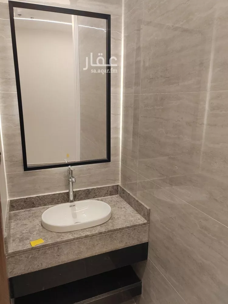 Apartment for Sale in Riyadh Al Yarmouk 8