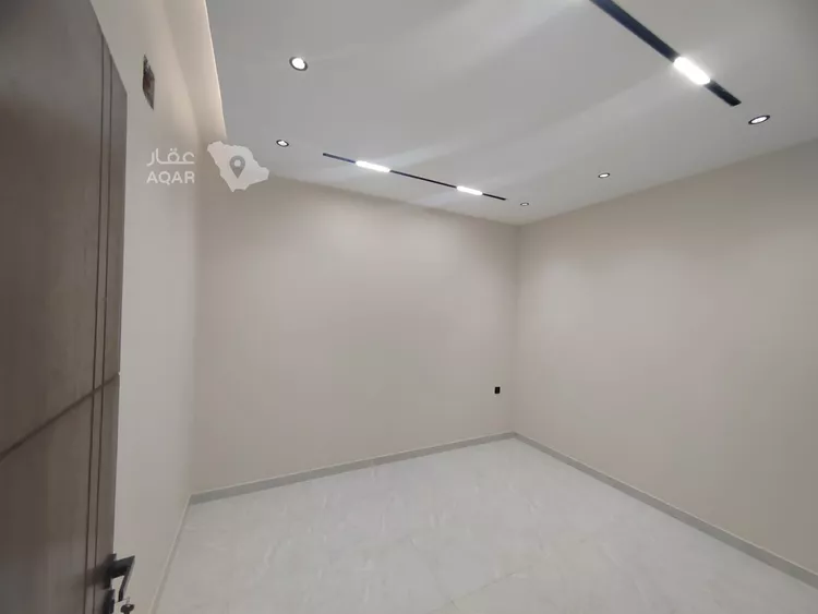 Floor for Sale in Riyadh Al Munsiyah 6
