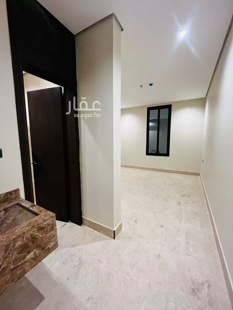 شقة للبيع في شارع احمد بن عجيان, حي طيبة, مدينة الدمام, المنطقة الشرقية